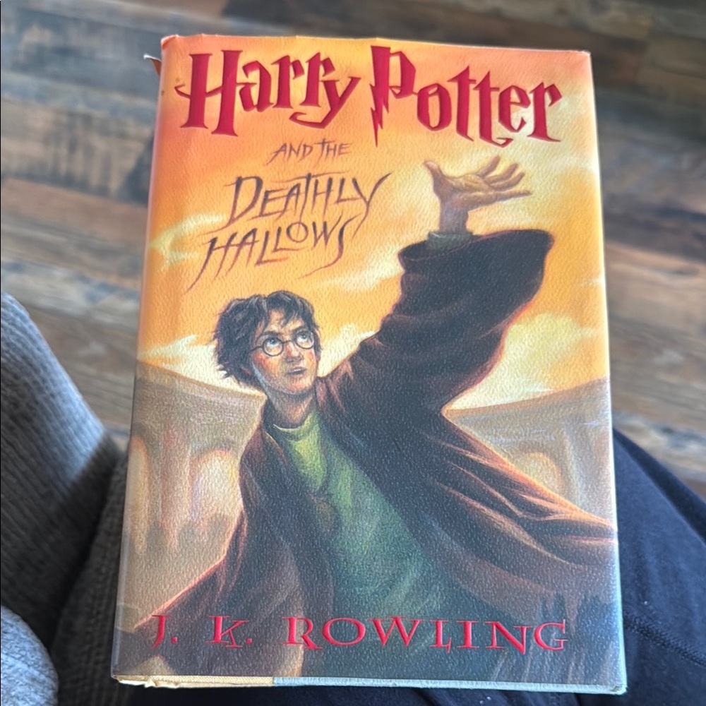 🔥Harry Potter and the Deathly Hallows Hardcover Book 1st Edition 1st Print